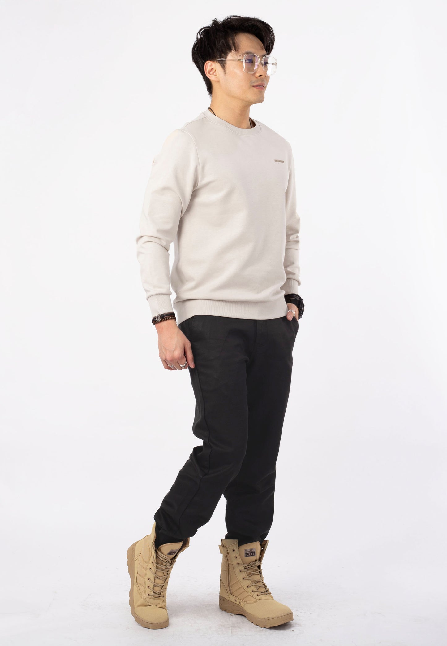 HUMMER LONG SLEEVE SWEATER H0033